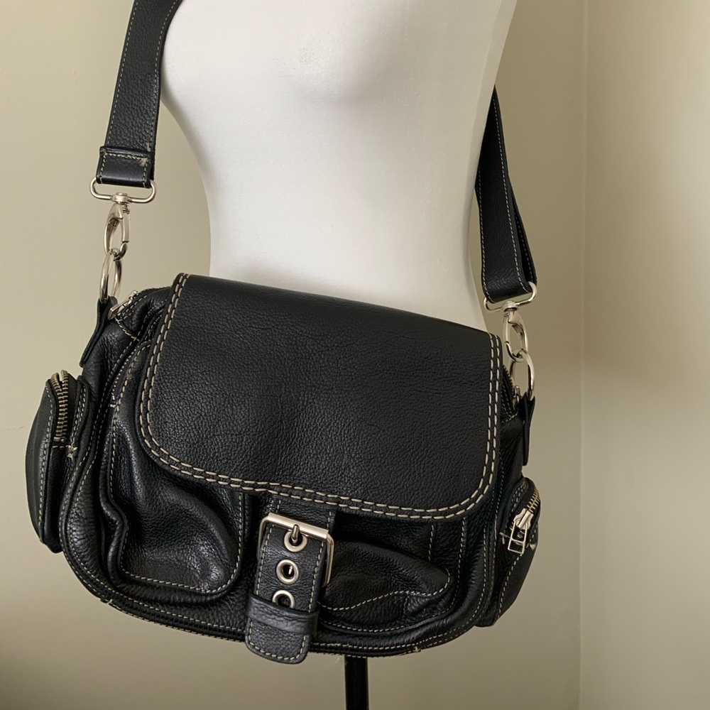 Roots saddle bag